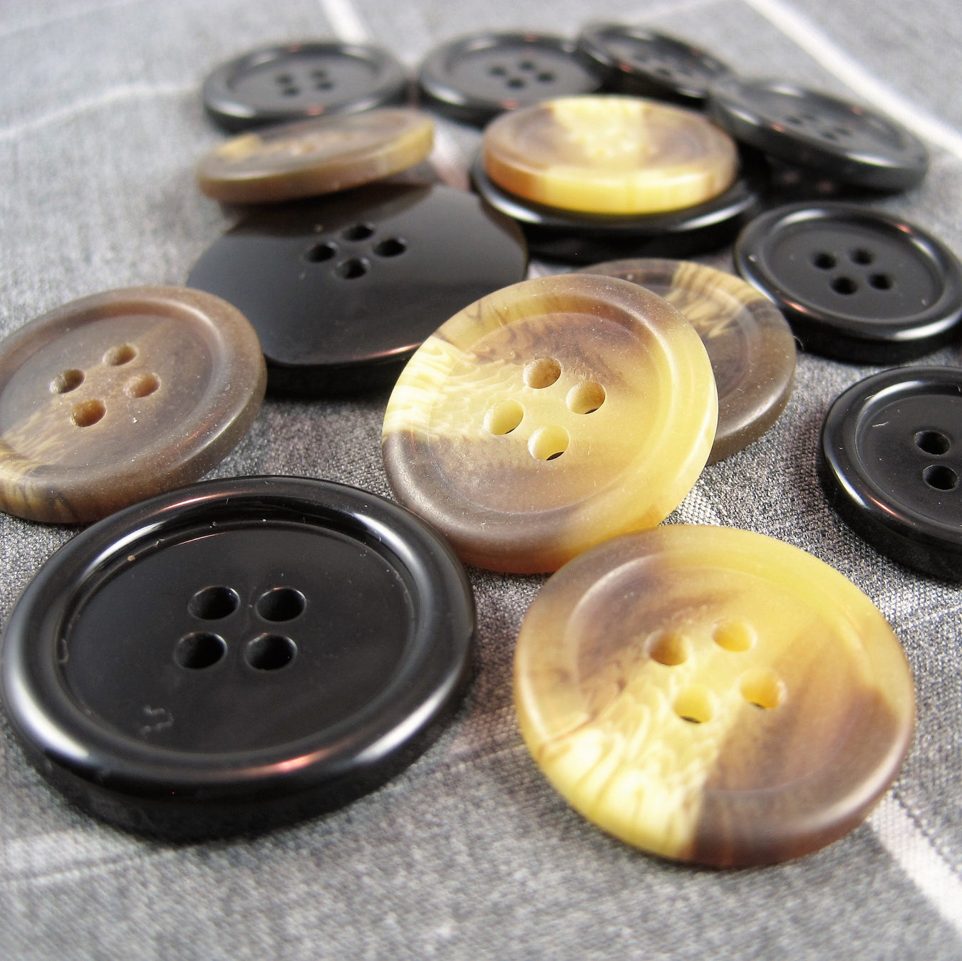 Men's Buttons